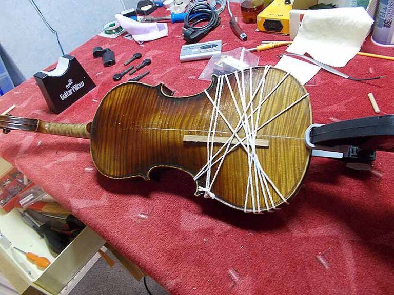 Violinen Reparatur
