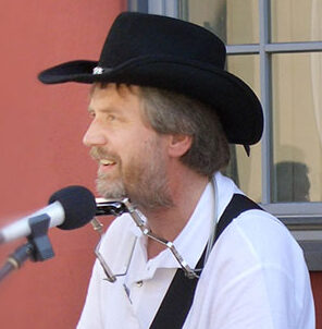 Wolfgang H. Schiller | Gitarrendoktor und Musikmissionar
